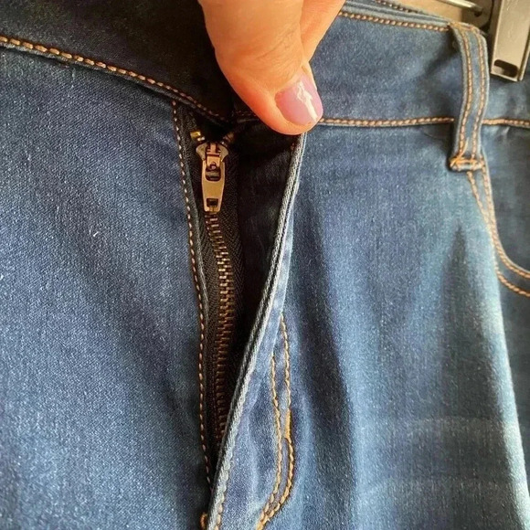 Cayon River Blues Preowned Plus-size Capris 16 - Picture 5 of 11